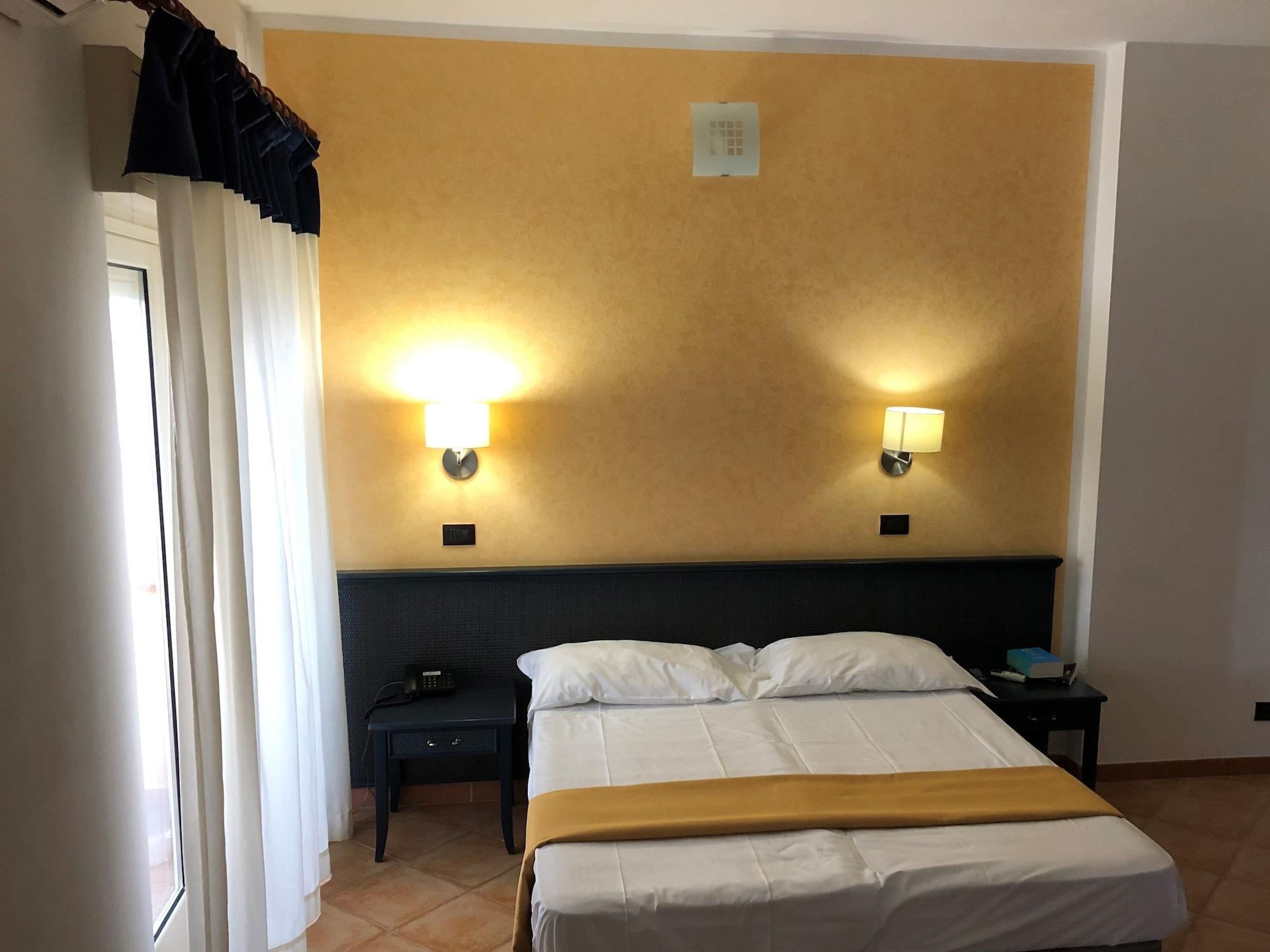 Residence Hotel Antica Perla ซานเลโอเน ภายนอก รูปภาพ