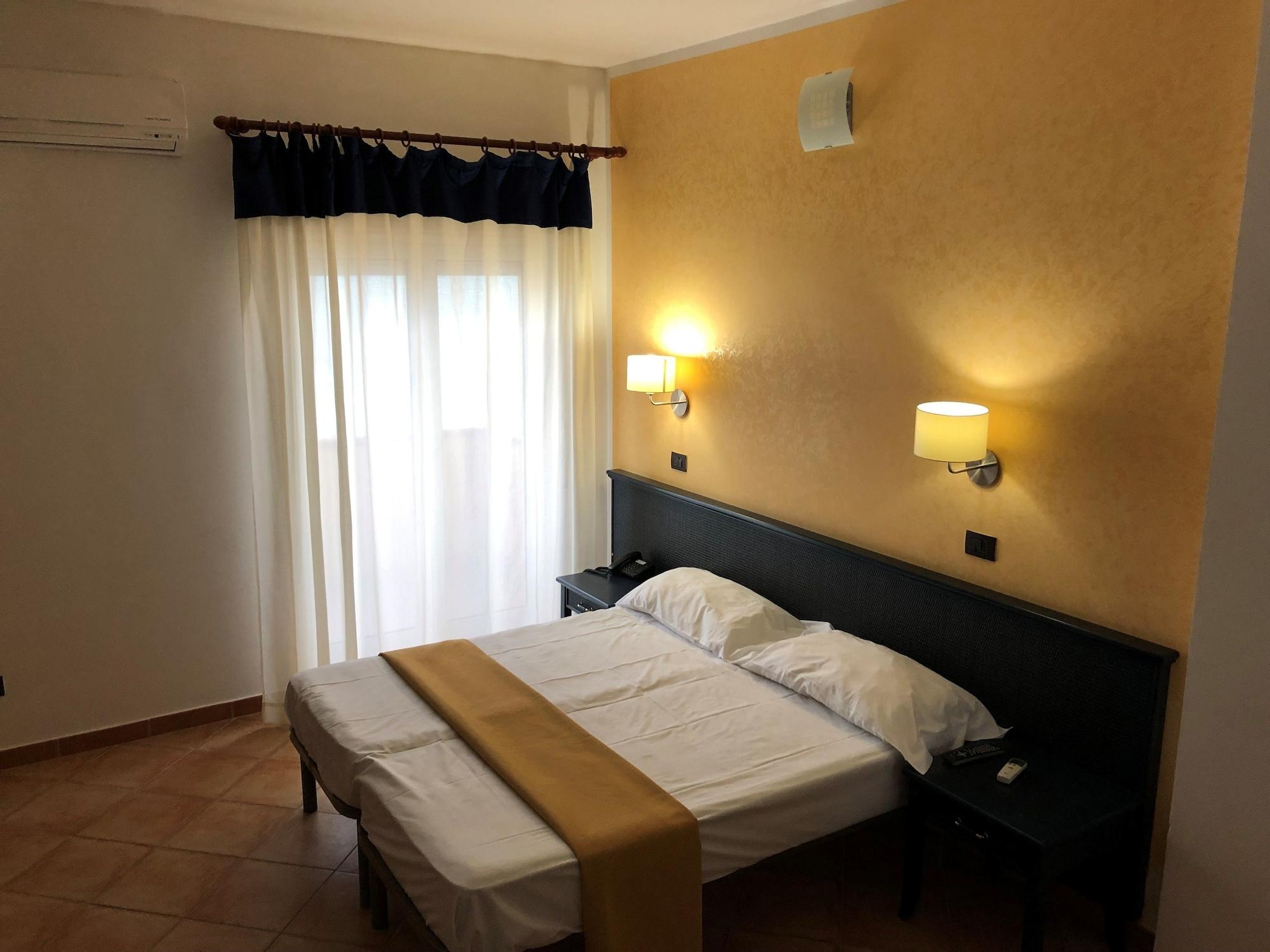 Residence Hotel Antica Perla ซานเลโอเน ภายนอก รูปภาพ