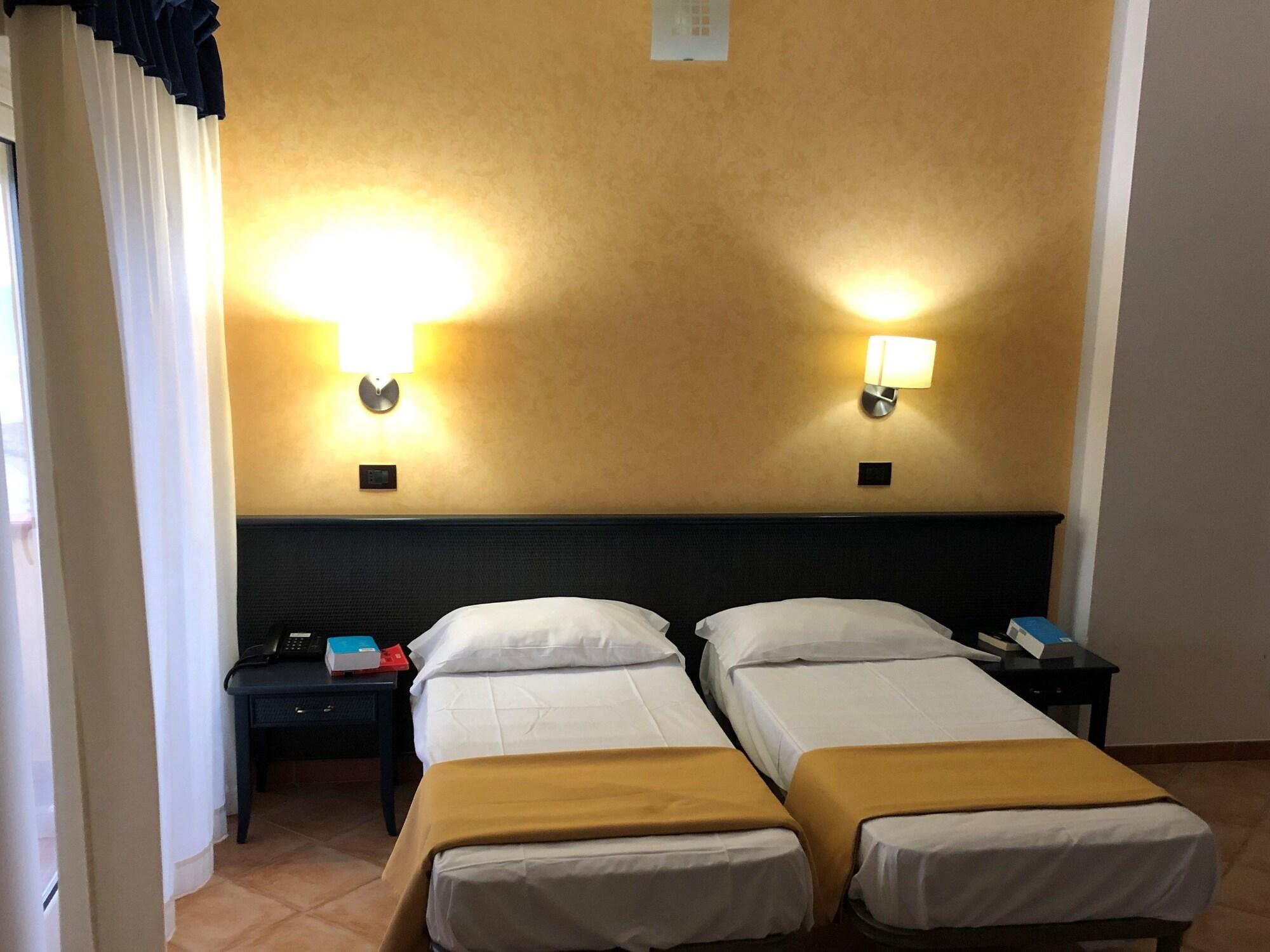 Residence Hotel Antica Perla ซานเลโอเน ภายนอก รูปภาพ