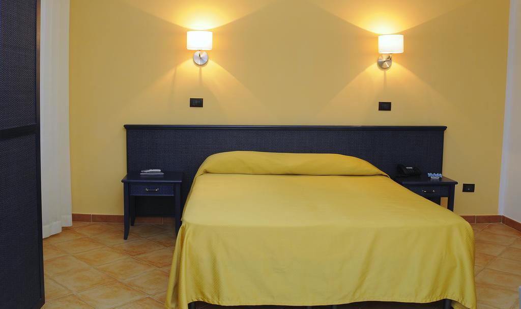 Residence Hotel Antica Perla ซานเลโอเน ภายนอก รูปภาพ
