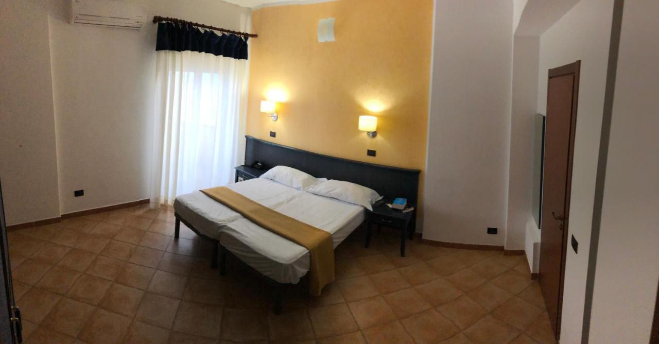Residence Hotel Antica Perla ซานเลโอเน ภายนอก รูปภาพ